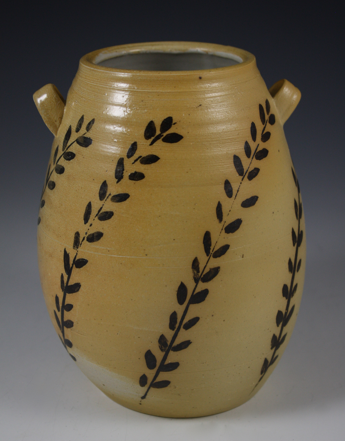 Egg-shaped Vase with Wheat Design