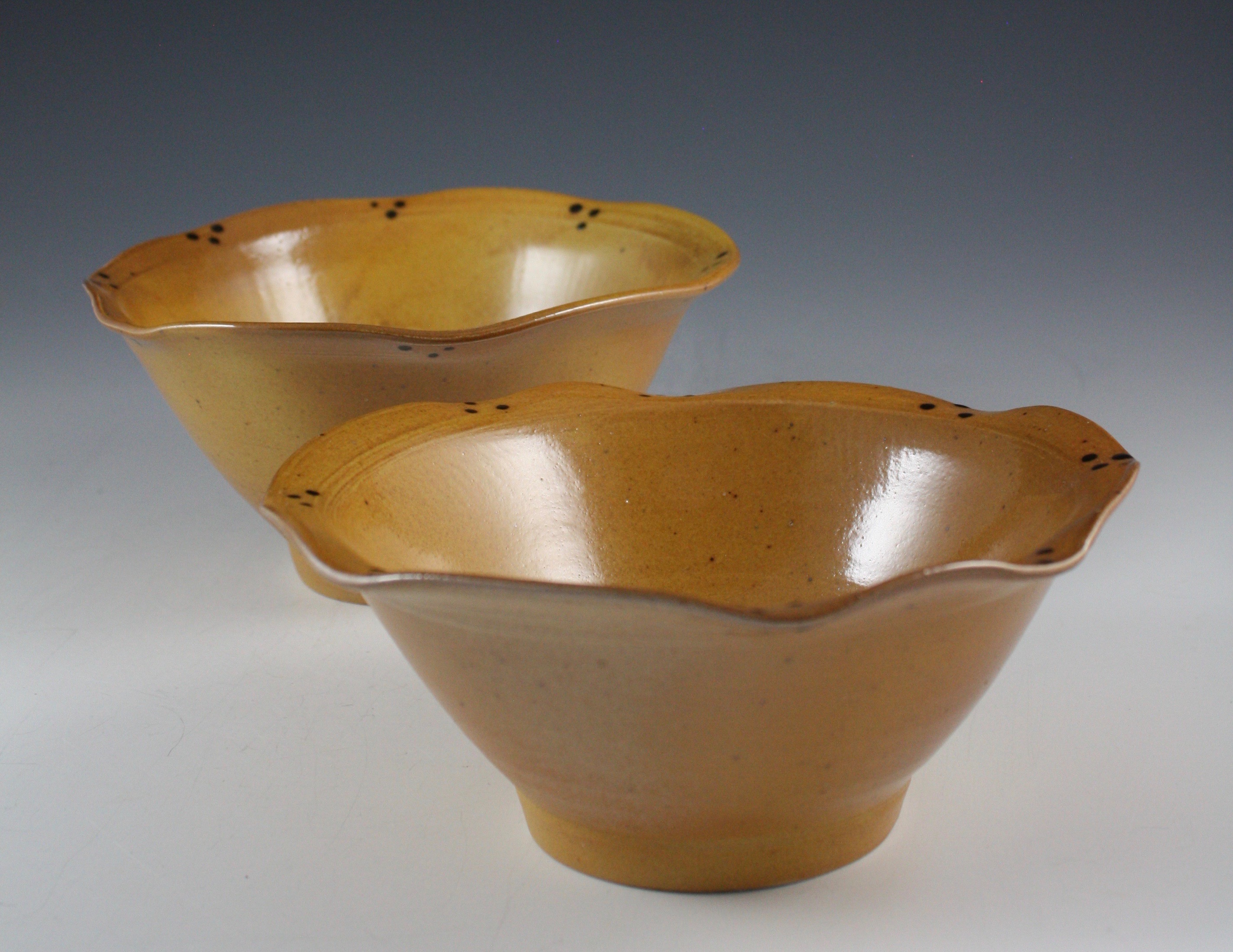 Bowls with fluted edges