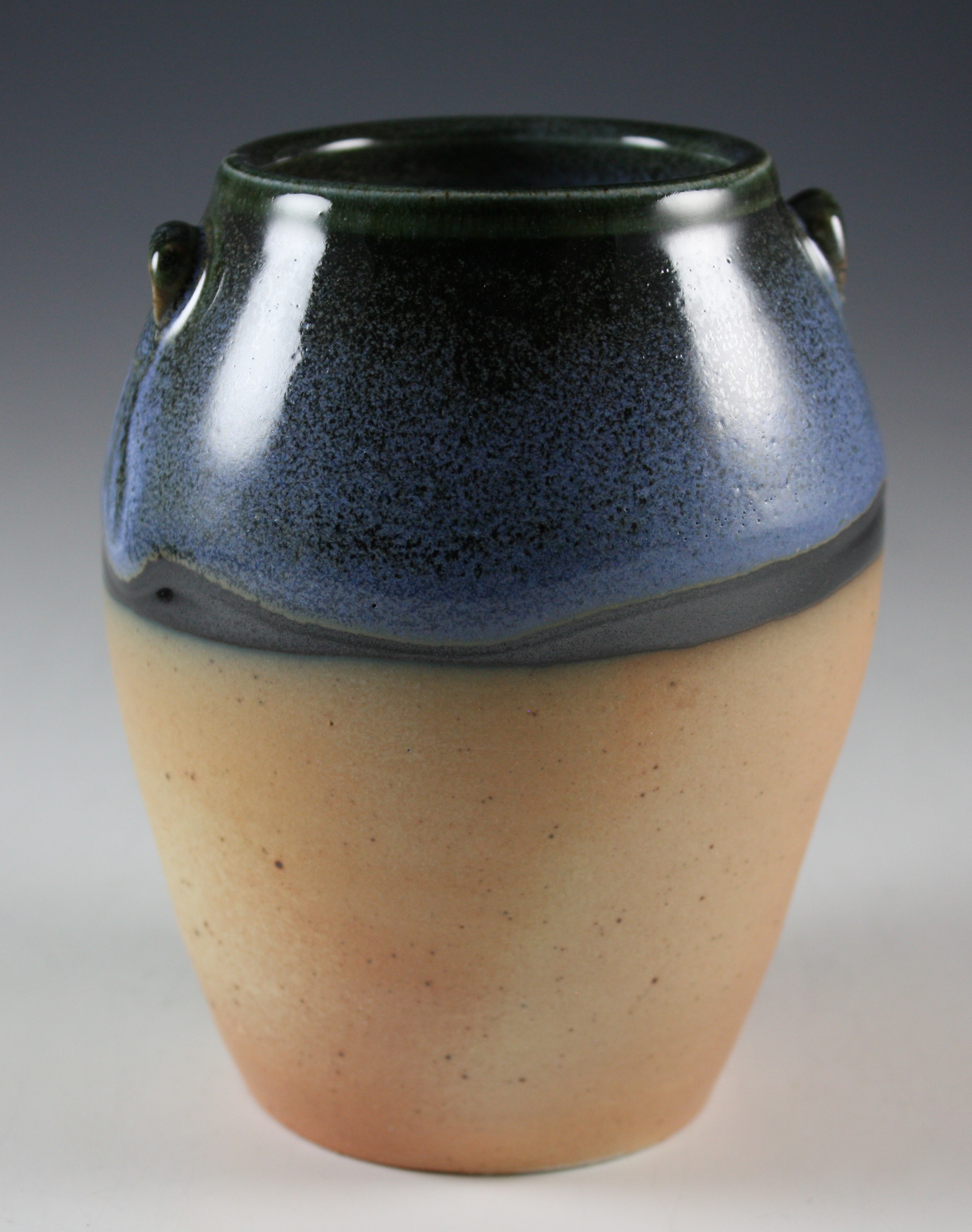 Thumb Lug Vase  18-42