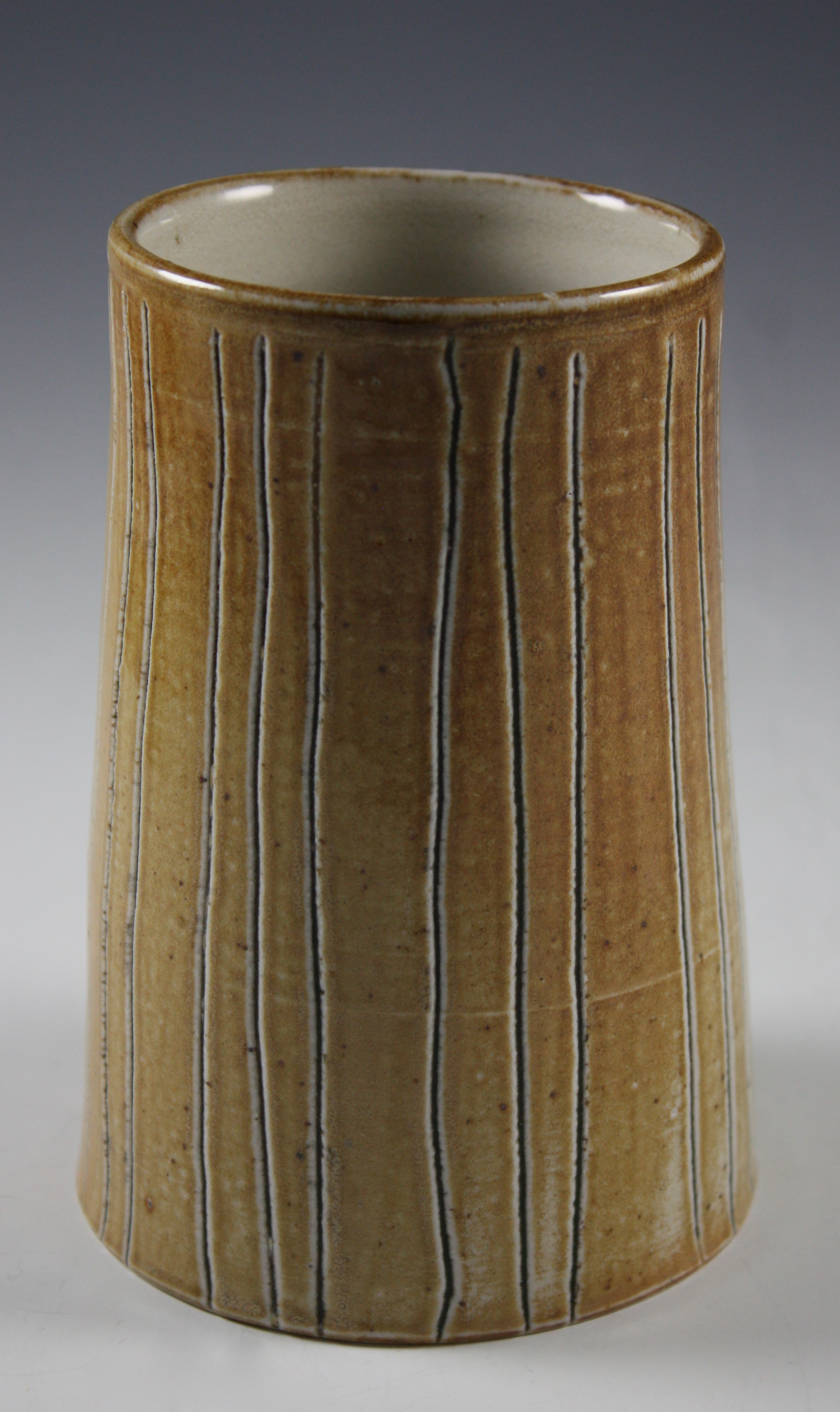 Carved Stripe Vase/Brush Pot  18-71