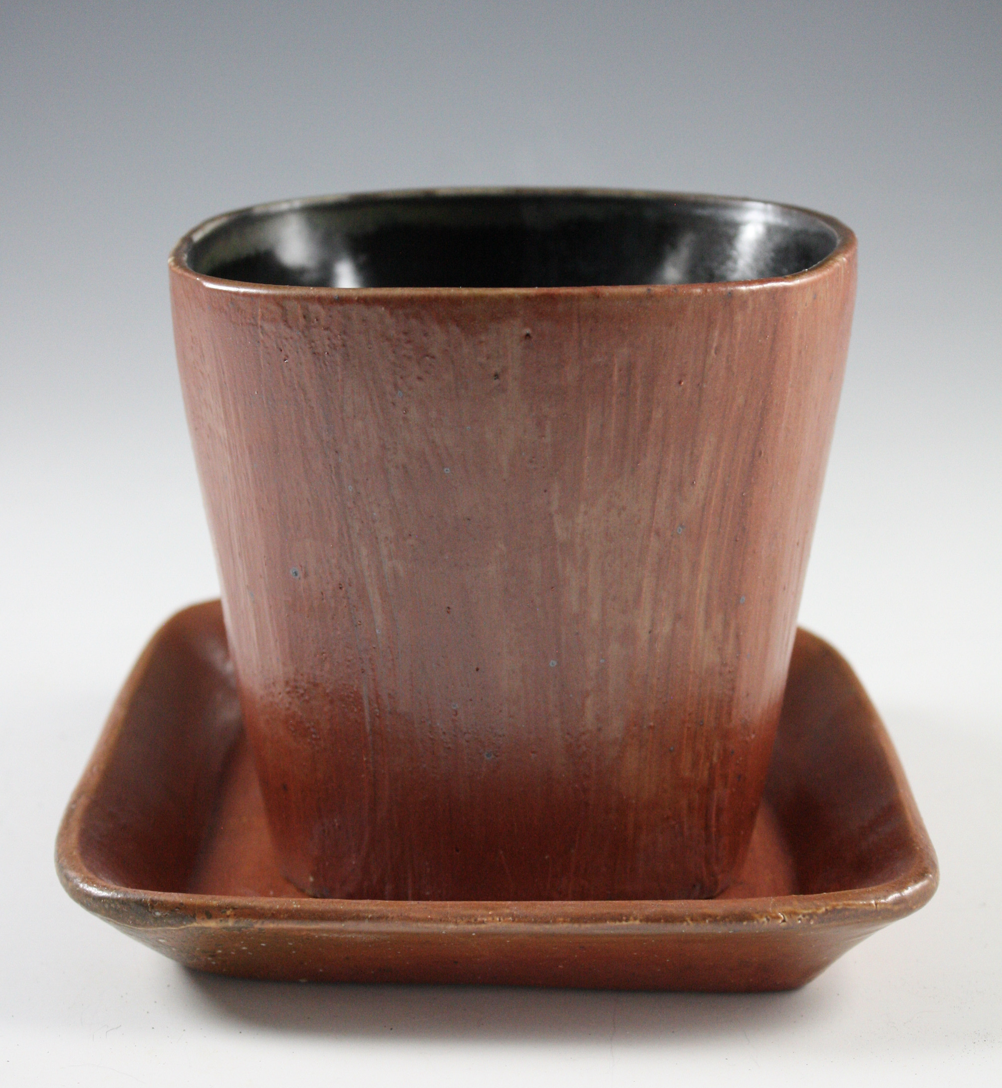 Square Textural Flower/Herb Pot with Drip Tray 21-130