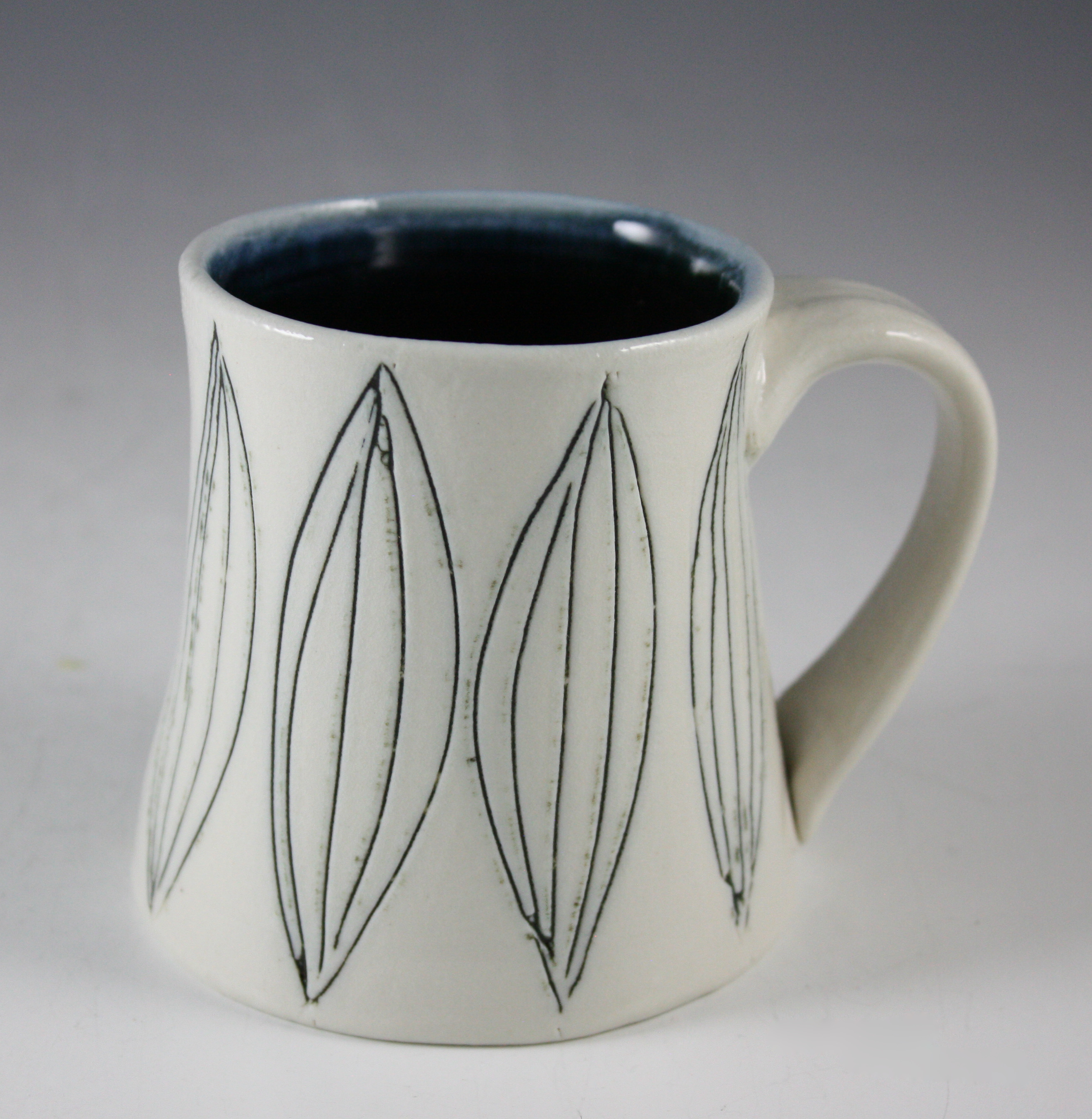 Porcelain Mug with Incised Black Slip Design 21-289