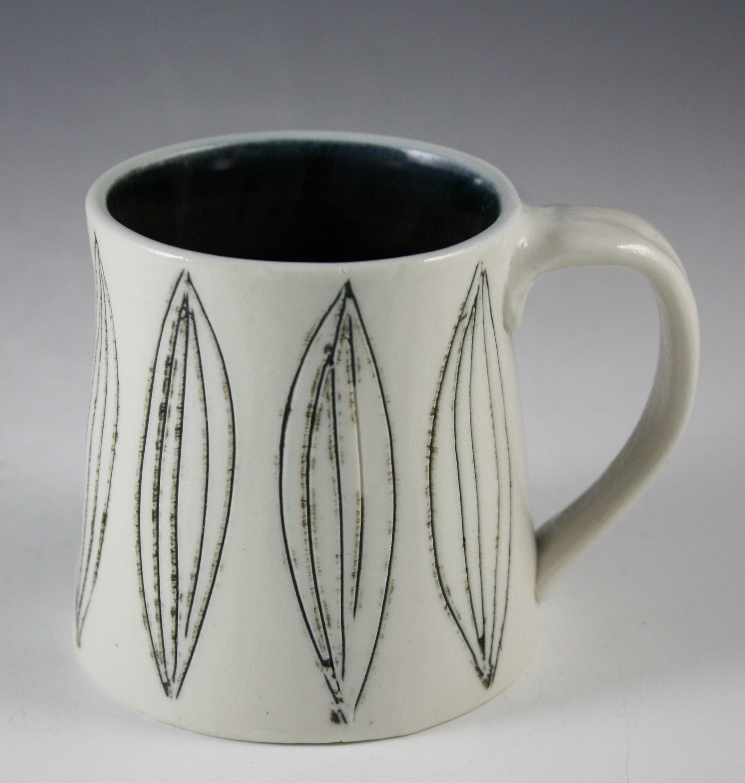 Porcelain Mug with Incised Black Slip Design 21-291